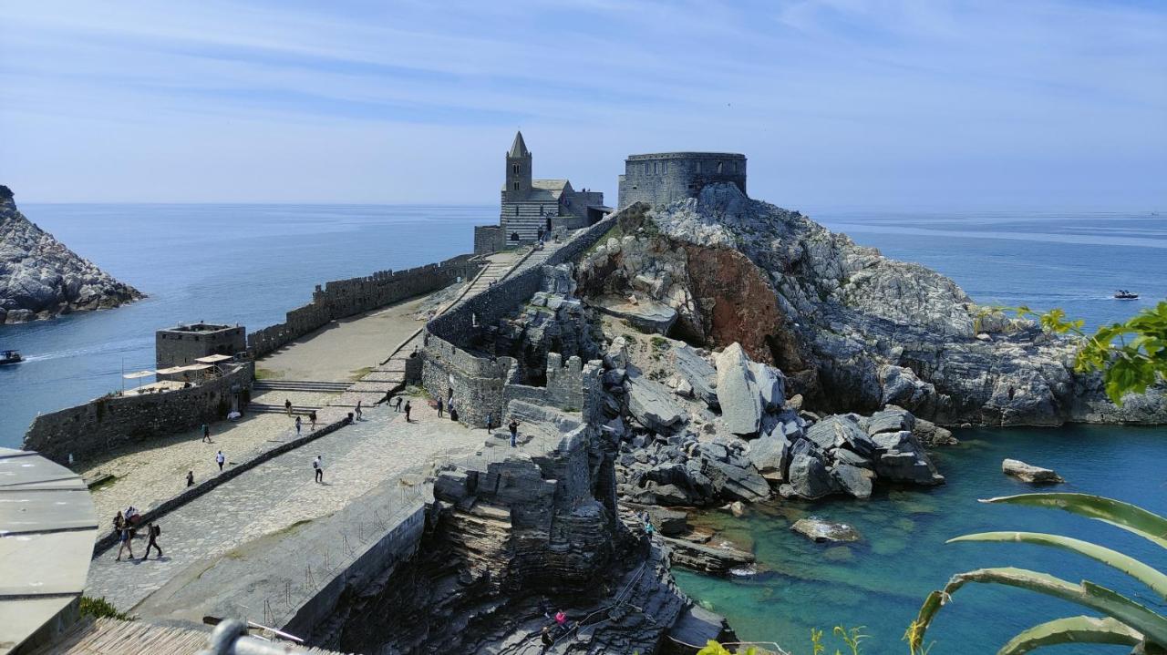 Byron Guest House Porto Venere Exterior photo