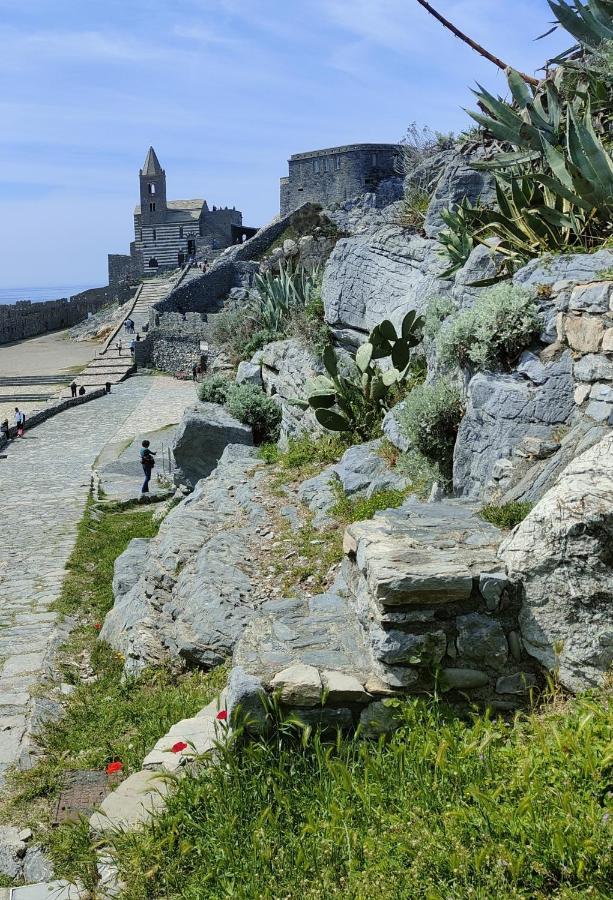 Byron Guest House Porto Venere Exterior photo