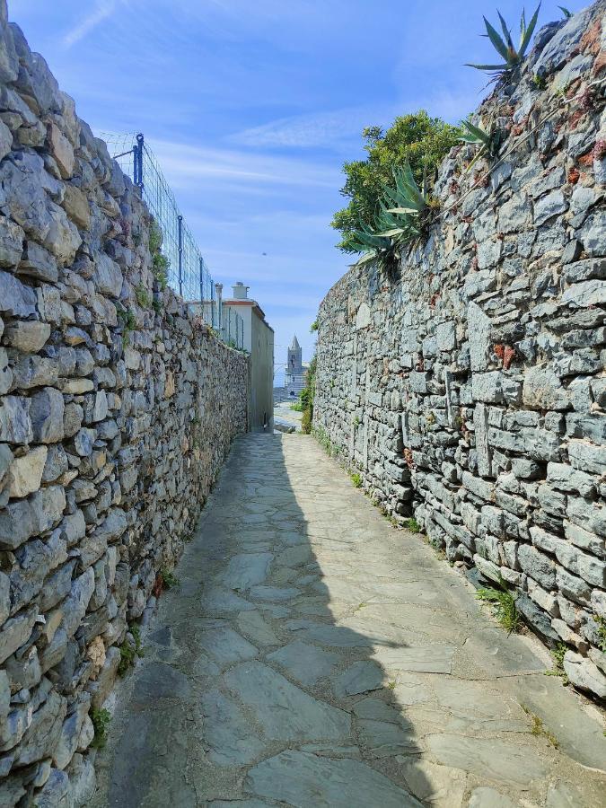 Byron Guest House Porto Venere Exterior photo